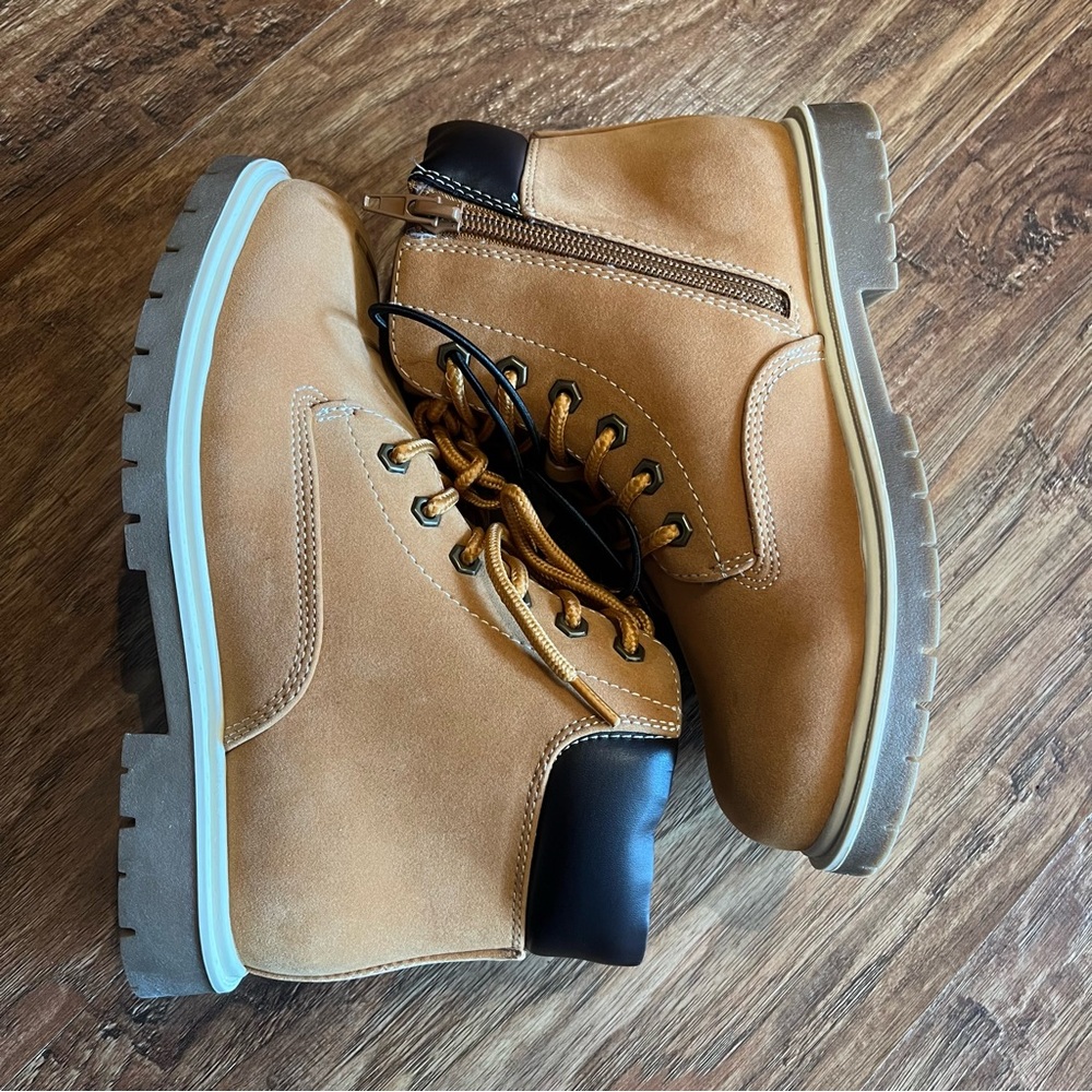 Thereabouts Luke Flat Heel Hiking Boots - Picture 4 of 6